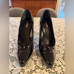 Prada Size 41 Glossy Black Leather Heel Pumps Made in Italy